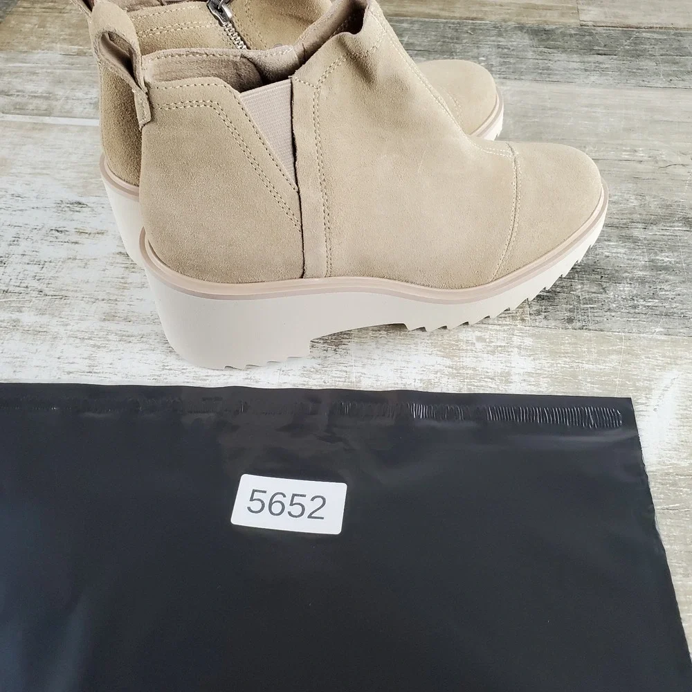 Toms Maude Womens Ankle Boot Sz 8 Oatmeal Suede Wedge Lace-Up Side Zip Round Toe